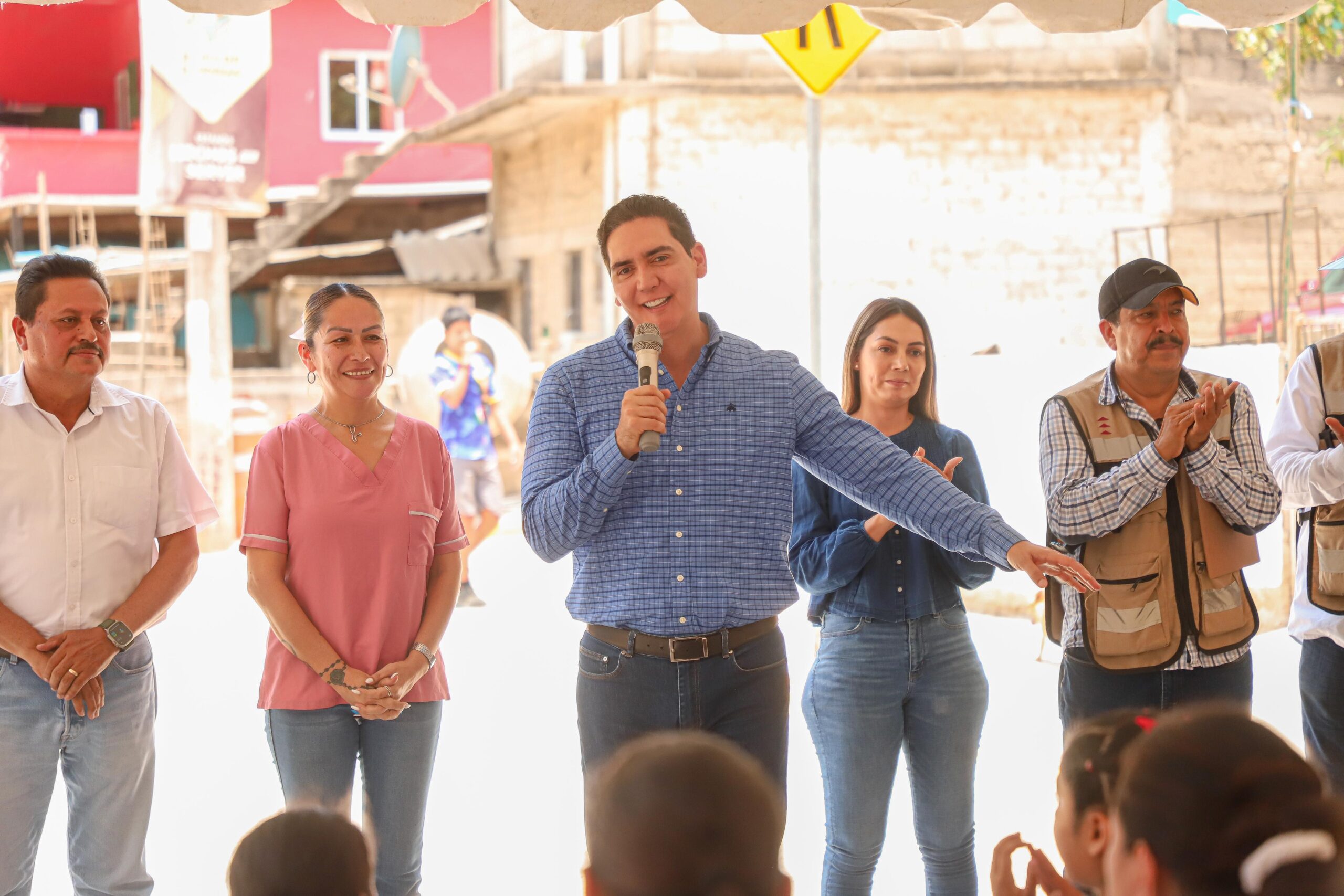 Héctor Santana le cumple a El Guamúchil