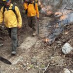 Brigada interinstitucional refuerza labores para sofocar incendio en La Cruz de Huanacaxtle